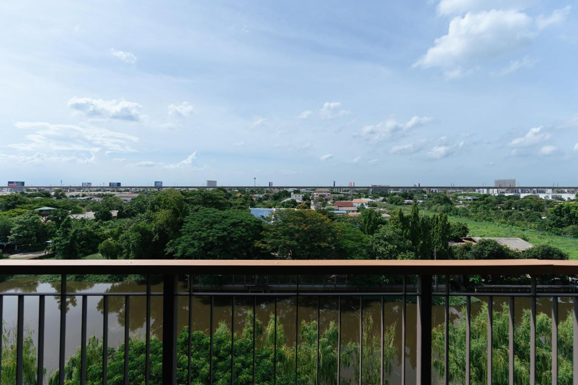 Courtyard By Marriott Bangkok Suvarnabhumi Airport Luaran gambar